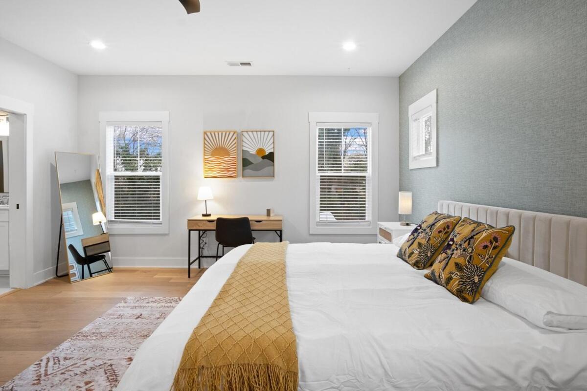 Near Boa Stadium, 5 Bedroom With Games, Backyard